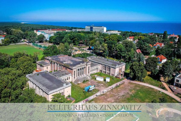 Ferienwohnung an der Ostsee kaufen - Kulturhaus Zinnowitz mit Meerblick